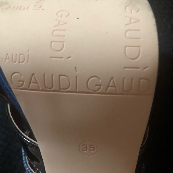 Italian Shoes - Picture 5 of 6